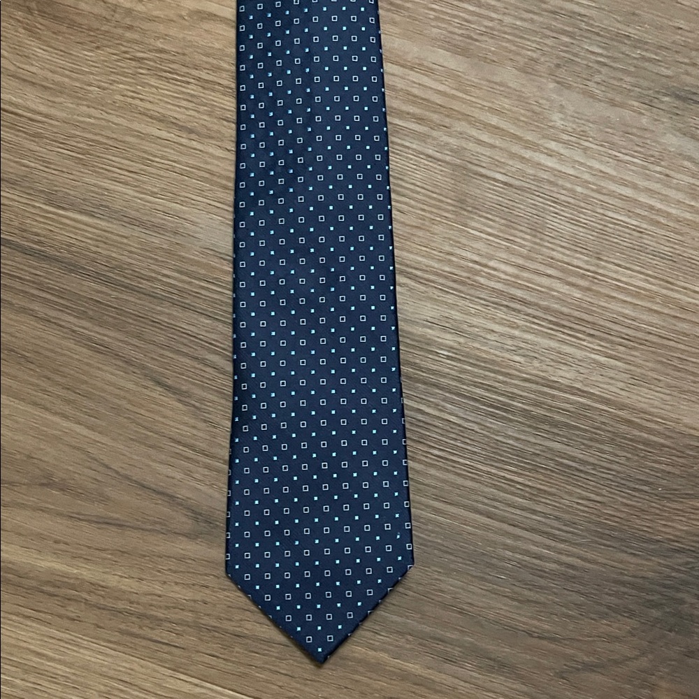 Claiborne Navy Blue Patterned Men’s Tie